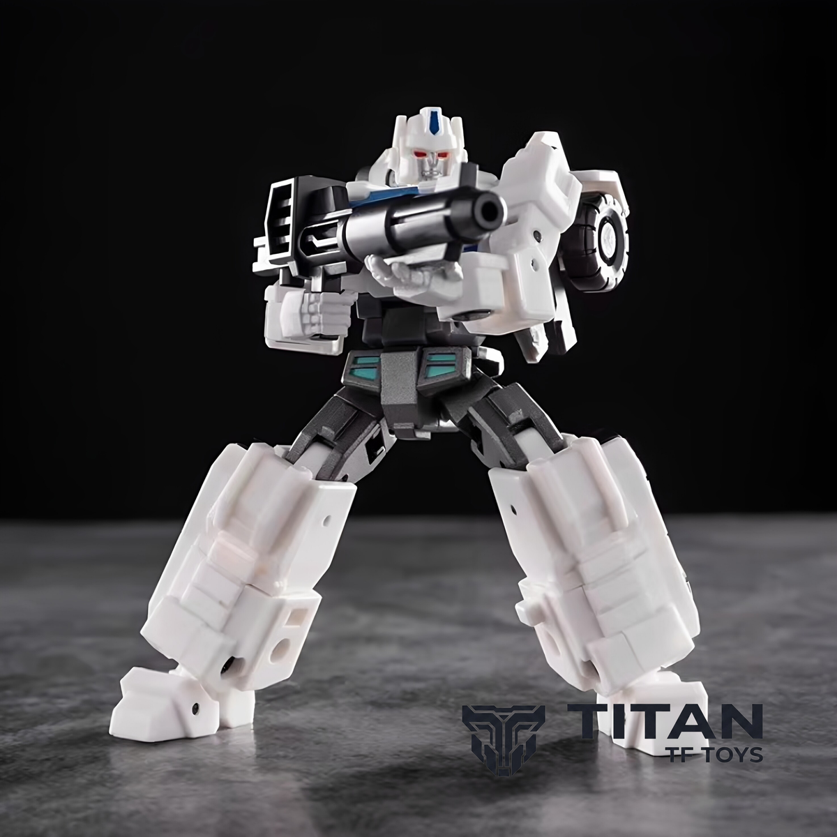 Iron Factory IF-EX44FG City Commander Final Armor White Ultra Magnus Legends Scale Figure - Detailed View 3