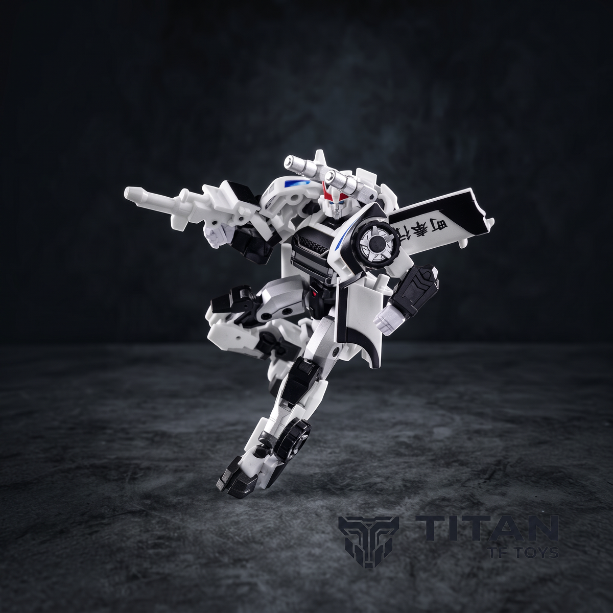 Iron Factory IF-EX63 Patrol Prowl Legends Scale Action Figure - Detailed View 4